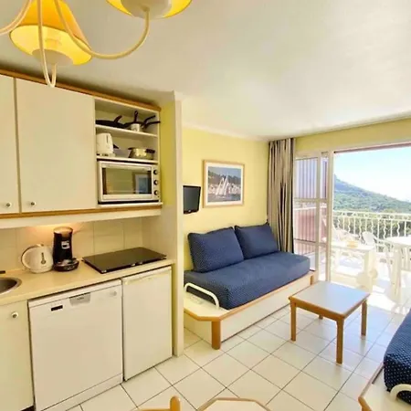 Apartment 2P With Pool Near The Sea *
