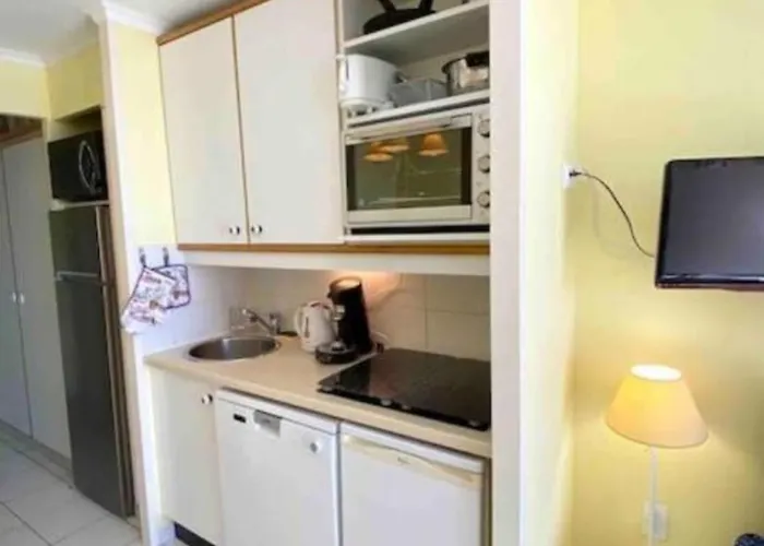 Apartment 2p With Pool Near The Sea *