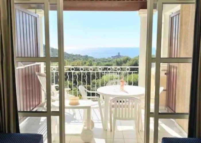 2p With Pool Near The Sea Saint-Raphaël