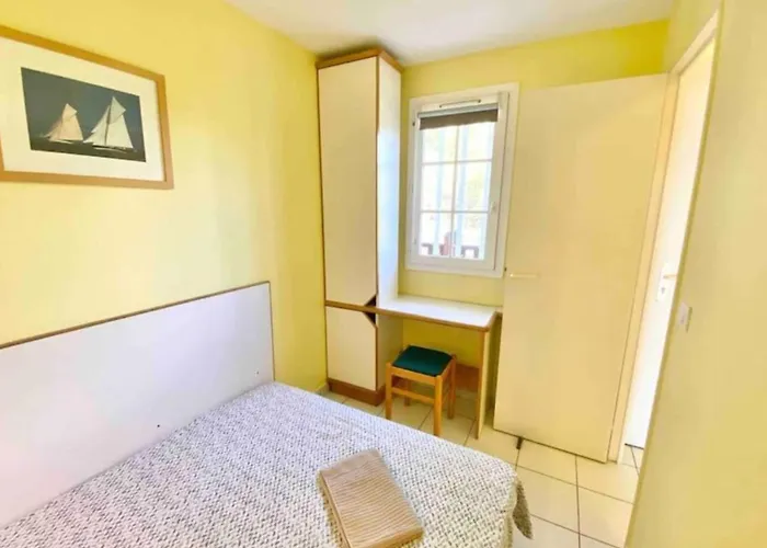 Apartment 2p With Pool Near The Sea