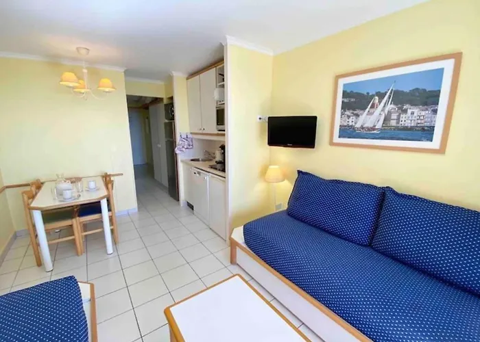 Apartment 2p With Pool Near The Sea